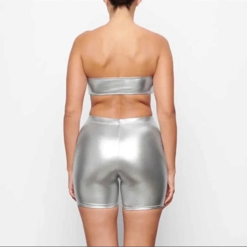 Skims C3 Metallic Swim Mid Waist Shorts Nickel XXS